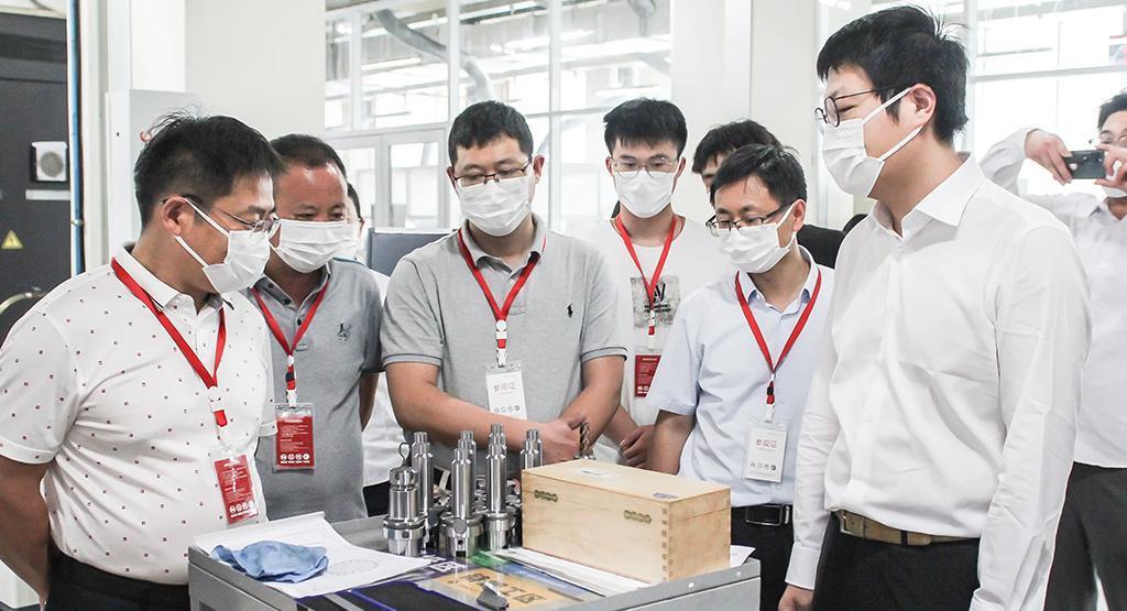 Hợp tác chân thành, cùng nhau phát triển - Trung Châu đã tổ chức thành công lễ ký kết và treo biển cho cơ sở thực hành giáo dục sinh viên với Trường Kinh doanh Đại học Hà Nam